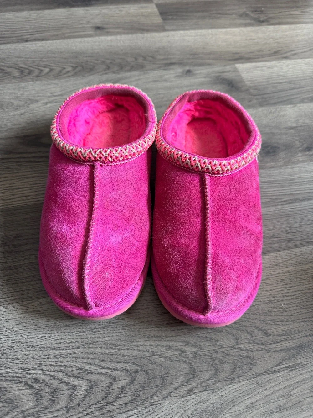 UGG Kids Pink Suede Slip-On Slipper shoes